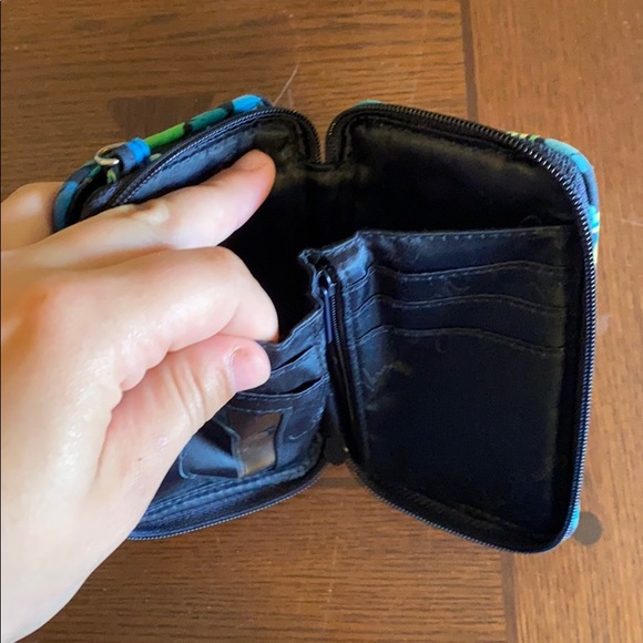 Vera Bradley clutch/wristlet - Picture 5 of 6